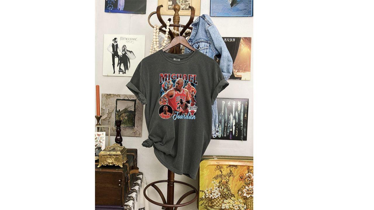 Hanging vintage bootleg shirt