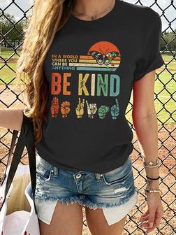 Be Kind Graphic Tee - Seseable