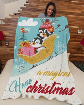 Penguin A magical Xmas Blanket, Christmas gifts, Penguin Mom blankets, Penguin lovers, blanket for daughter, blanket for son - Thegiftio UK