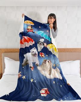 Shih tzu Parachute Xmas Blankets, Christmas blankets, Pet Mom blankets, Parachute Mom, Parachute Dad, blanket for daughter, blanket for son - Thegiftio UK