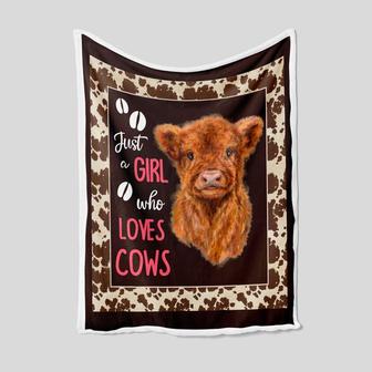 Just A Girl Who Love Cows Blanket, Blanket For Gifts, Family Throw Blanket - Blankets for girls and boys - Thegiftio UK