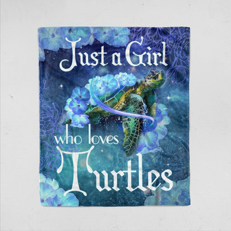 Turtles blanket, Just a girl who loves beaches and turtles, Blanket For Her, Gift For Girl, Family Throw Blanket, Beaches and Turtles - Thegiftio UK