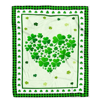 Green Shamrock Leaves Love Heart Irish Saint Patrick's Day Fleece Blanket - Thegiftio