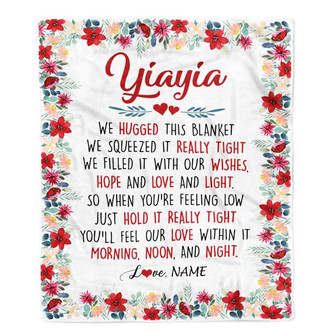 Personalized Yiayia Blanket From Grandkids Grandson Granddaughter We Hugged This Blanket Yiayia Birthday Mothers Day Christmas Customized Fleece Throw Blanket - Thegiftio UK