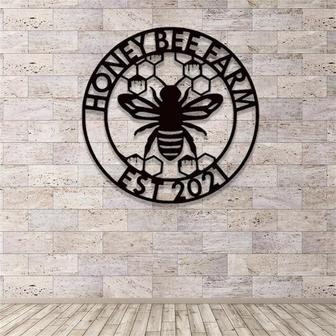 Custom Bee Metal Sign,Honey Bee Metal Wall Art,Personalized Beekeeper Name Sign,Bee Farm Decor,Bee Keeper's Gift - Thegiftio UK