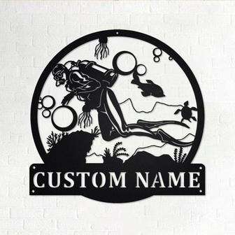 Custom Scuba Diver Metal Wall Art, Personalized Scuba Diver Name Sign Decoration For Room - Thegiftio UK