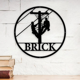 Personalized Lineman Metal Wall, Custom Lineman Last Name, Power Lineman Metal Wall Art - Thegiftio UK