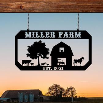 Personalized Metal Farm Sign Horse Cow Goat Chicken Monogram Custom Outdoor Farmhouse Ranch Barn Wall Decor Art Gift - Thegiftio UK