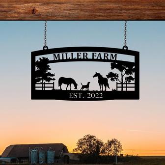 Personalized Metal Horse Dog Sign Monogram Custom Outdoor Farm Farmhouse Ranch Stable Acres Wall Decor Art Gift - Thegiftio UK