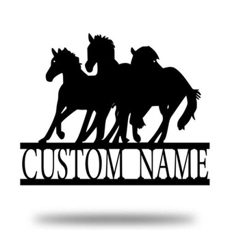 Triple Horses Custom Horse Sign Metal Ranch Sign Farmhouse Decor Outdoor Family Name Sign Outdoor Decor - Thegiftio UK