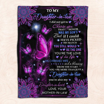 To My Daughter-In-Law Butterflies Fleece Blanket Family Gift Home Decor Bedding Couch Sofa Soft And Comfy Cozy - Thegiftio UK