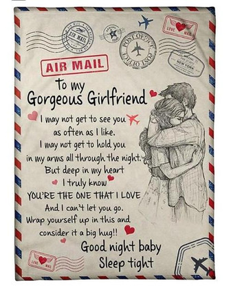 To My Girlfriend Hold You In My Arms Fleece Blanket Gift For Family,Birthday,Girlfriend,Couple,Gift Home Decor - Thegiftio UK