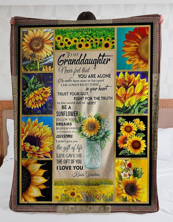 To My Granddaughter Blanket,Cozy Premium Sunflowers Fleece Blanket, Gift For Granddaughter Family Home Decor - Thegiftio UK