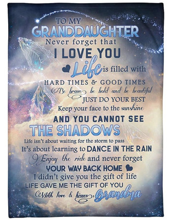 To My Granddaughter Love And Kisses From Grandma Never Forget That I Love You Blanket Gift For Family Home Decor - Thegiftio UK