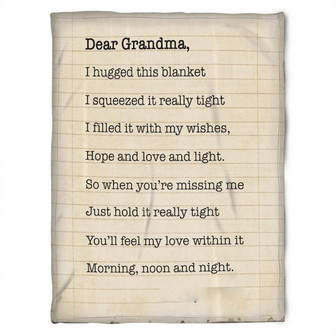 To My Grandma Dear Grandma When You're Missing Me Fleece Blanket Gift For Grandparents Gift - Thegiftio UK