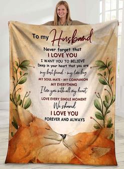 To My Husband Never Forget That I Love You Marriage Red Foxes,Fleece Blanket,Gift For Husband Home Decor Bedding Couch - Thegiftio UK