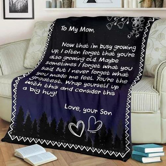 To My Mom Consider This A Big Hug Fleece Blanket Gift For Mom From Son Home Decor Bedding Couch Sofa Soft And Comfy Cozy - Thegiftio UK
