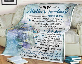 To My Mother-In-Law Who Treats Us Special Each Day Fleece Blanket Gift For Family,Birthday,Parents,Mother,Mom Gift - Thegiftio UK