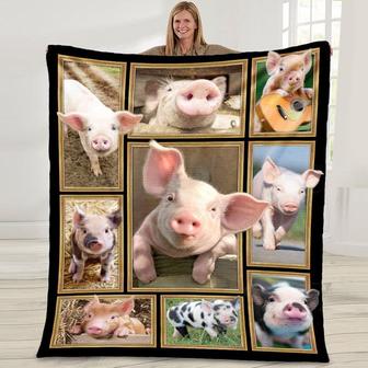 Pig 3D Fleece Blanket, Pig Lovers Gift, Farm Animal Blanket, Farmers Gift Blanket, Pig Blanket - Thegiftio UK