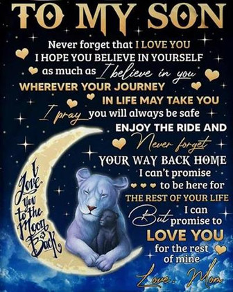 To My SOn Never Forget Your Way Back Home Mom Lions Moon Premium Fleece Blanket Gift For Son Home Decor Bedding Couch - Thegiftio UK