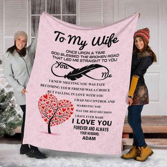 To My Wife Blanket, I Hard No Controland Marrying You Was The Best Decision, Gift For Wife Family Home Decor - Thegiftio UK
