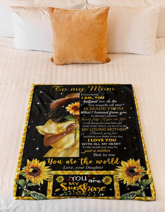 Blanket - Everything I Am You Helped Me To Me - To My Mom Fleece Blanket Gift For Christmas, Home Decor - Thegiftio UK