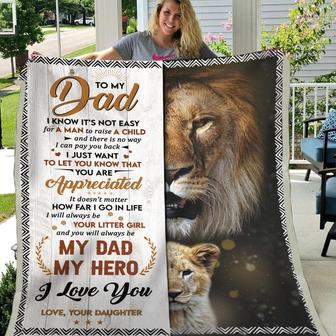 Blanket Daughter To Dad Lion I Know It's Not Easy For A Man To Raise A Child - Thegiftio UK