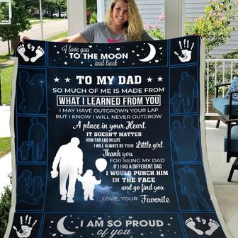Blanket Daughter To Dad - Father's Day Blanket To Dad From Daughter I Love You To Mon And Back - Thegiftio UK
