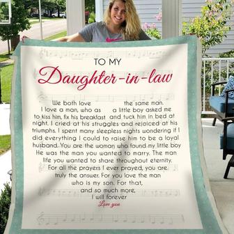 Blanket Gift For Daughter-In-Law We Both Love The Same Man - Thegiftio UK