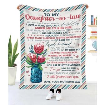 Blanket Mother-In-Law To Daughter-In-Law Protea We Both Love The Same Man - Thegiftio UK