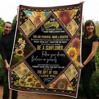 To My Daughter Be A Sunflower Follow Your Dream Gift From Mom Fleece Blanket Gift For Christmas, Home Decor - Thegiftio UK