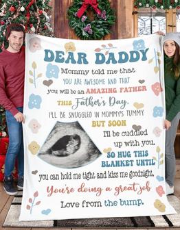First Father's Day Blanket, Gift for Future Daddy Mommy Told That You are Awesome Blanket, Gift for New Dad from Baby Bump - Thegiftio UK
