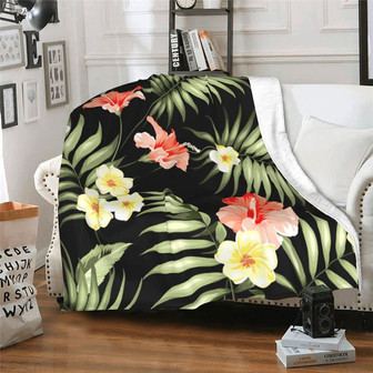 Fleece Blankets Throw Blanket for Bed Sofa Couch, Hawaiian Tropical Palm Flowers Soft Cozy Flannel Blanket for All Season Use - Thegiftio