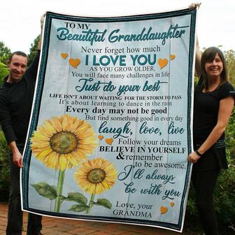 To My Granddaughter Sunflower Follow Yoru Dream Gift From Grandma Fleece Blanket Gift For Christmas - Thegiftio UK