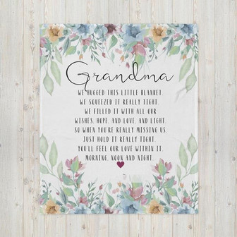 To My Grandma, We Hugged This Blanket Grandma Blanket Home Decor Bedding Couch Sofa Soft and Comfy Cozy - Thegiftio UK