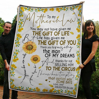 To My Mother In Law Sunflower You Are My Sunshine Gift From Daughter In Law Fleece Blanket - Thegiftio UK