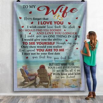Personalized To My Wife Never Forget That I Love You Old Couple On Beach Blanket Gift For Wife - Thegiftio UK
