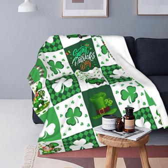 St. Patrick's Day Shamrock Fleece Throw Blankets Lucky Clover Truck Green Plaid Blanket - Thegiftio UK