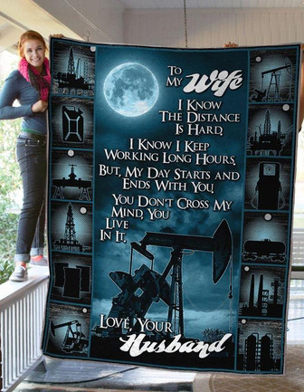 To My Wife I Know The Distance Is Hard I Know I Keep Working Long Hours Fleece Blanket Gift For Christmas - Thegiftio