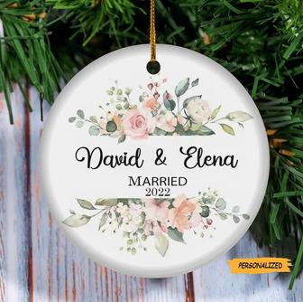 First Christmas Married Ornament, Married Christmas Ornament, Custom Ornament with Names and Date, Wedding Ornament, Wedding Gift, Keepsake - Thegiftio UK