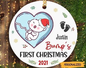 Personalized Baby Bump Christmas Mom Circle Ornament, Gift for New Parents, Pregnancy Announce, Bump's First Christmas, Baby Shower - Thegiftio UK
