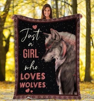 Just A Girl Who Loves Wolves Fleece Blanket - Seseable