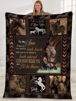 To My Son When It'S Too Hard To Look Back Horse Fleece Blanket - Seseable