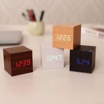 Modern Digital Wood Clock - Monsterry UK