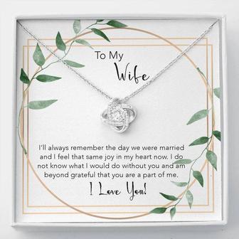 Anniversary Gift For Wife, To My Wife Necklace, Present For Wife, Marriage Gifts, Gift Ideas For Wife, Love Knot Necklace - Seseable