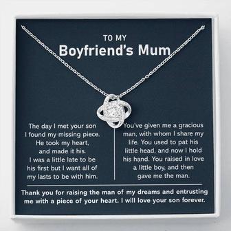 () To My Boyfriend's Mum - Thank You For Raising The Man Of My Dreams - Love Knot Necklace - Seseable