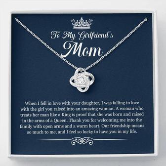 To My Girlfriends Mom - Love Knot Necklace - Seseable