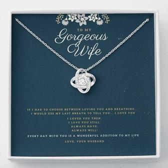 To My Gorgeous Wife - Love Knot Necklace - Seseable