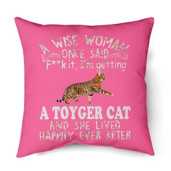 A wise woman Toyger cat | Mazezy