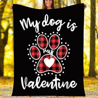 Blanket for Dog Mom, Valentine's day blanket, Dog mom blanket, blanket from mom, gift for daughter, grandma, pet lovers, dog lovers | Mazezy CA